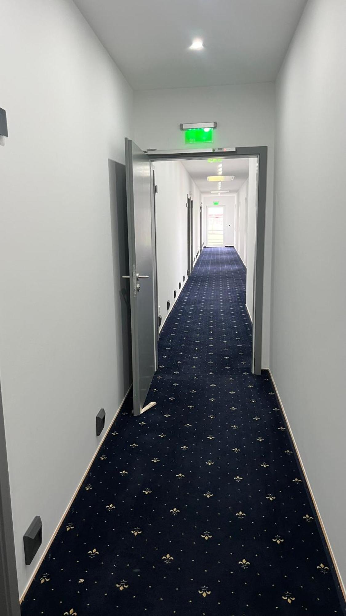 Hotel & Restaurant Am Kirschberg Alten Buseck Kültér fotó