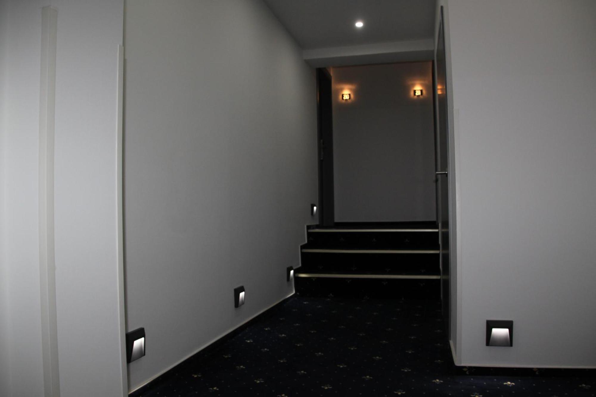 Hotel & Restaurant Am Kirschberg Alten Buseck Kültér fotó