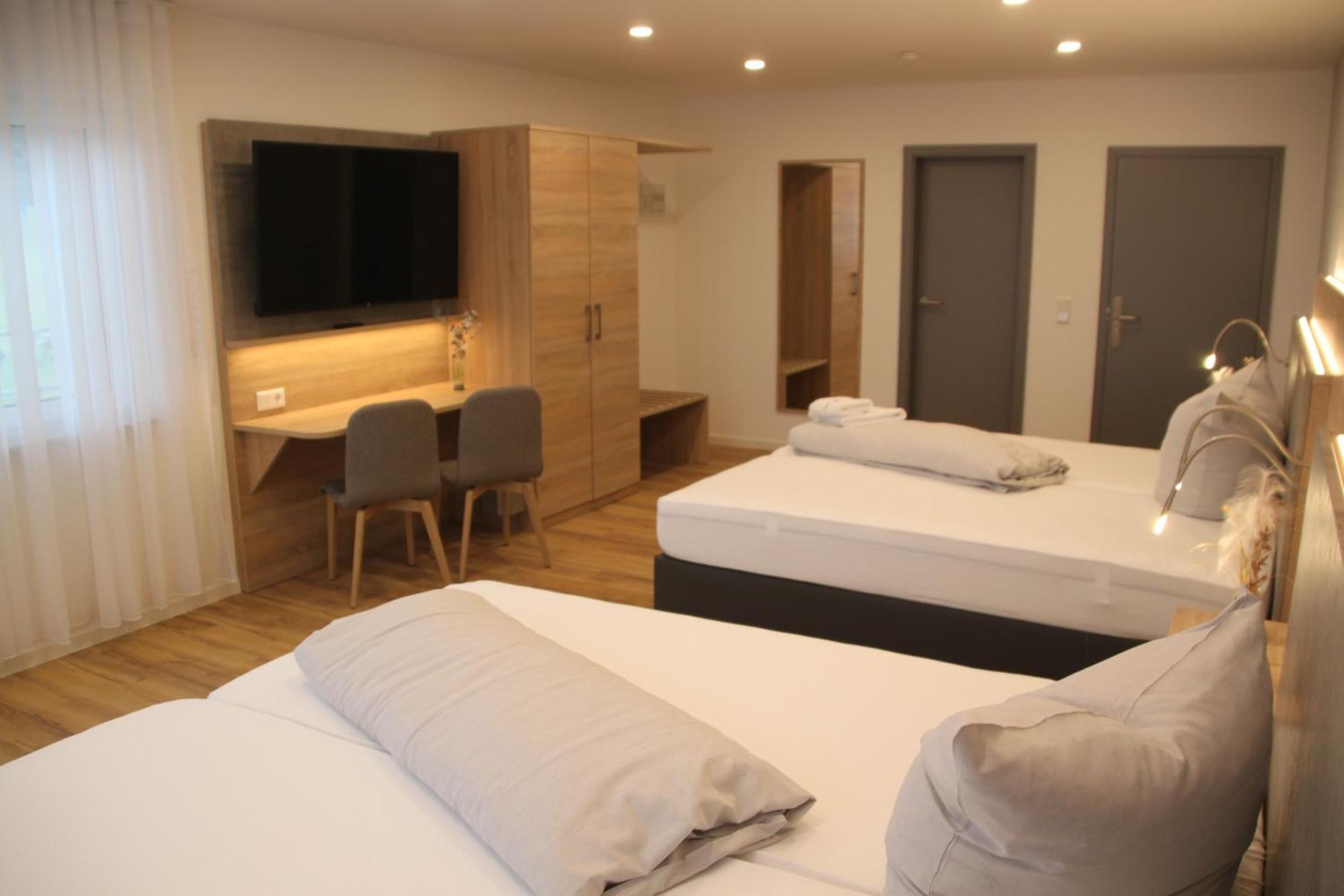 Hotel & Restaurant Am Kirschberg Alten Buseck Kültér fotó