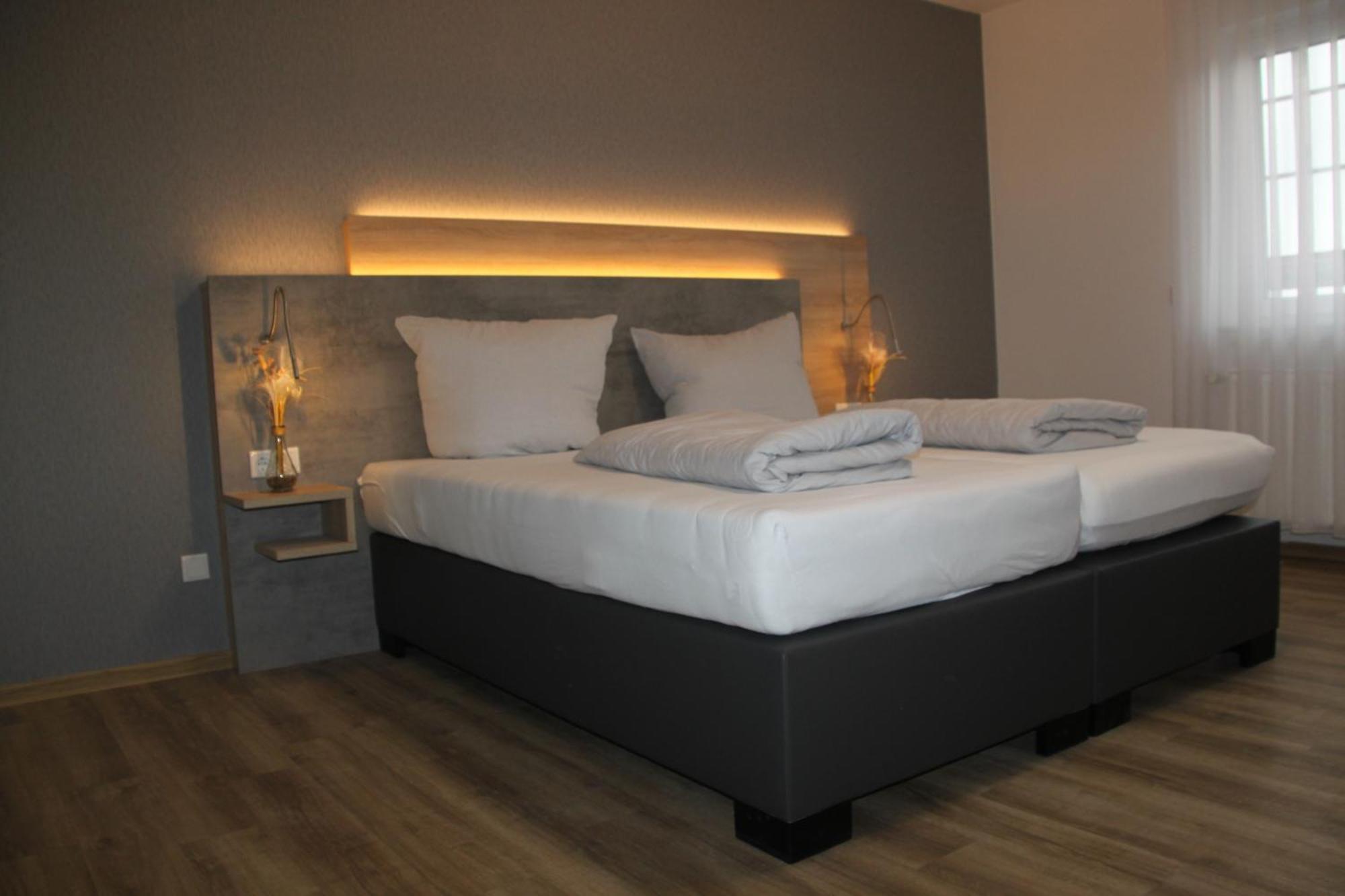 Hotel & Restaurant Am Kirschberg Alten Buseck Kültér fotó